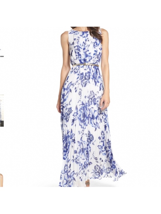 Eliza J Dresses & Skirts - Pleated flower dress white and blue with silver belt